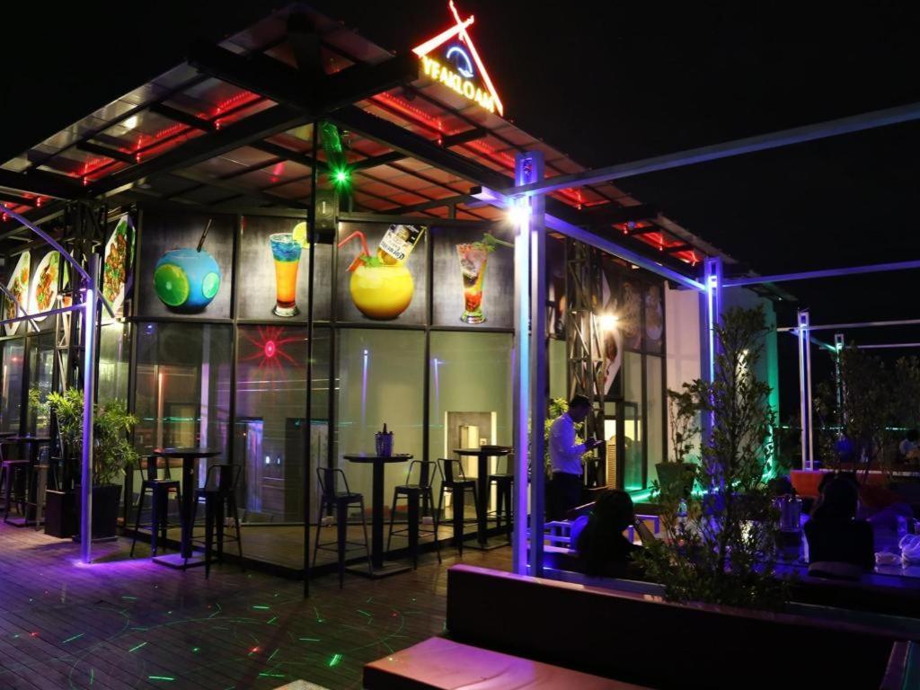 Yeak Loam Hotel Banlung Exterior foto