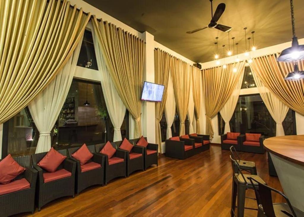 Yeak Loam Hotel Banlung Exterior foto