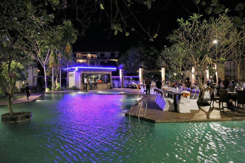 Yeak Loam Hotel Banlung Exterior foto
